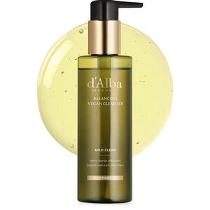 D’Alba Balancing Vegan Cleanser
